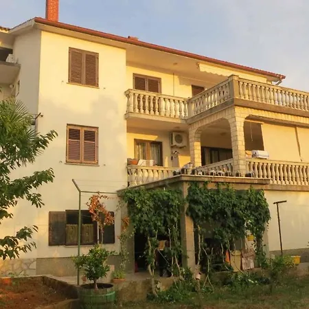 In - Insel Krk 13157 مالينسكا